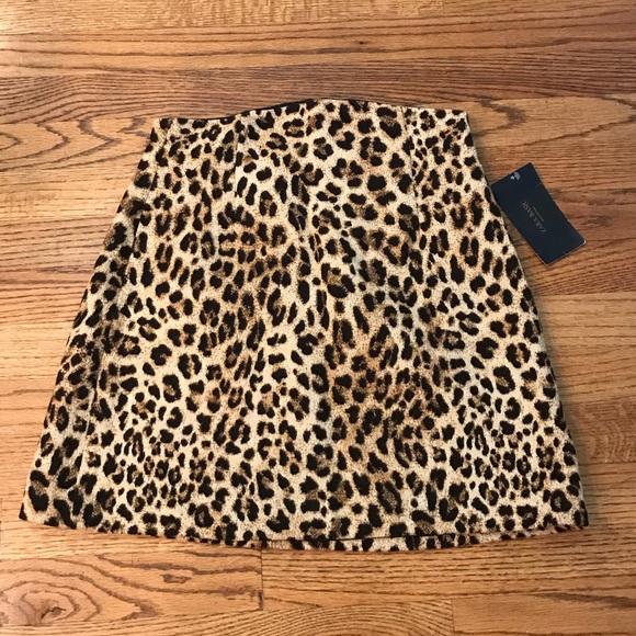 Zara Dresses & Skirts - Leopard Skirt by Zara Basic